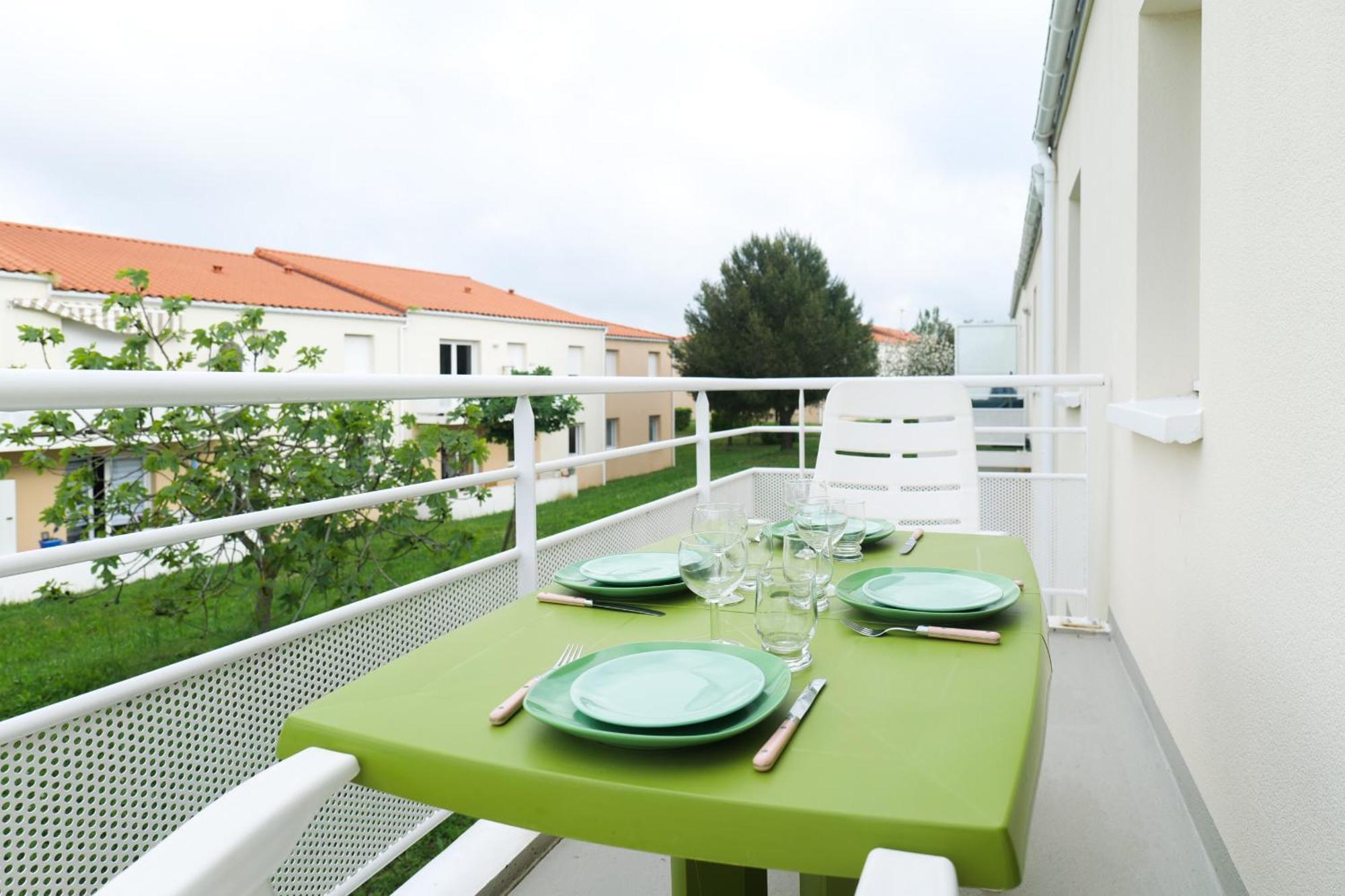 Appartement Dans Residence Au Calme Avec Piscine Les Sables-dʼOlonne Extérieur photo